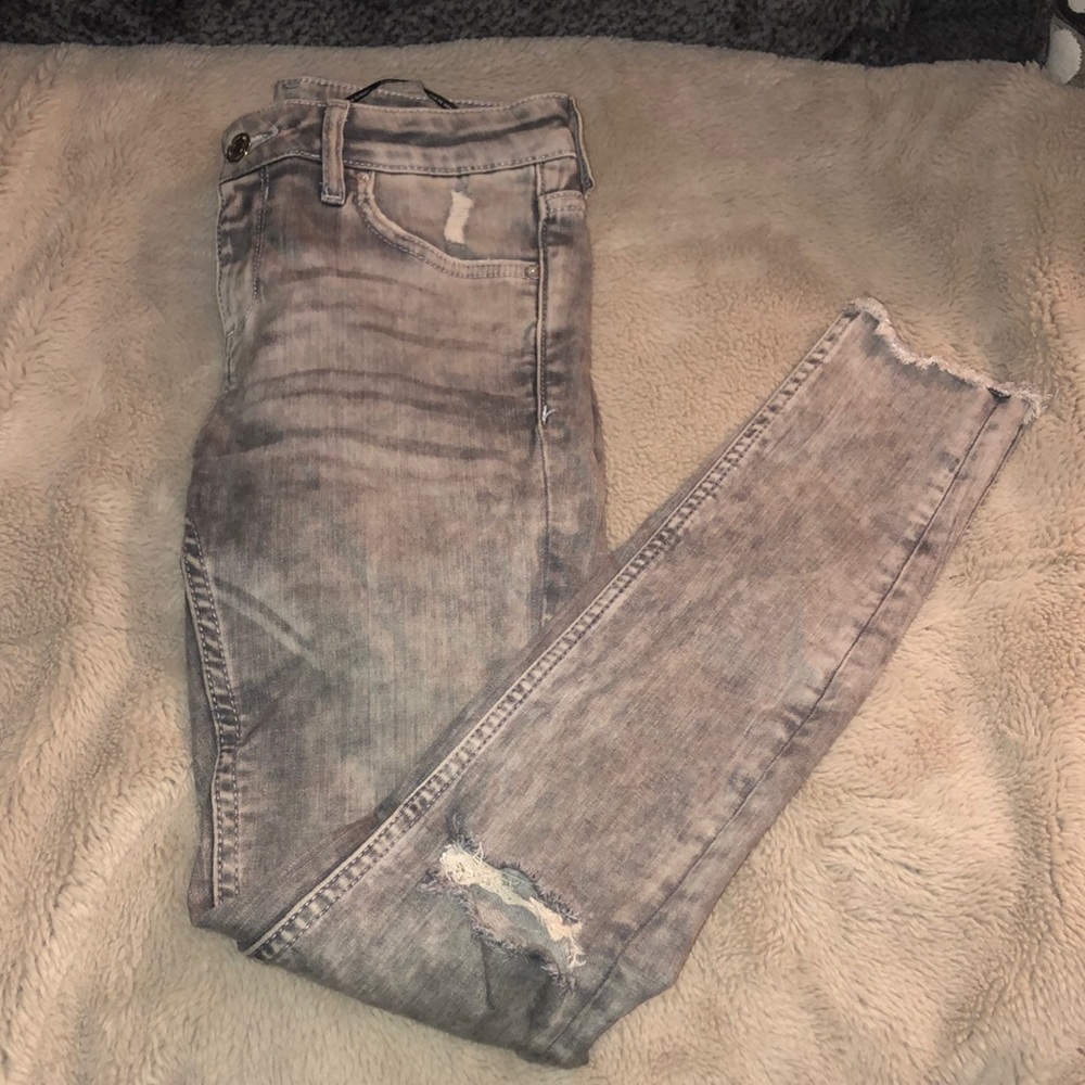 Zara Ripped Skinny Jeans, size 4